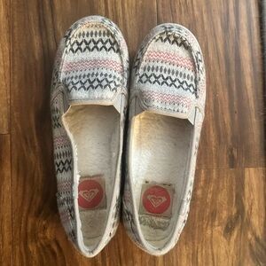 Roxy Women's Slip-On Slippers - Cream and Black